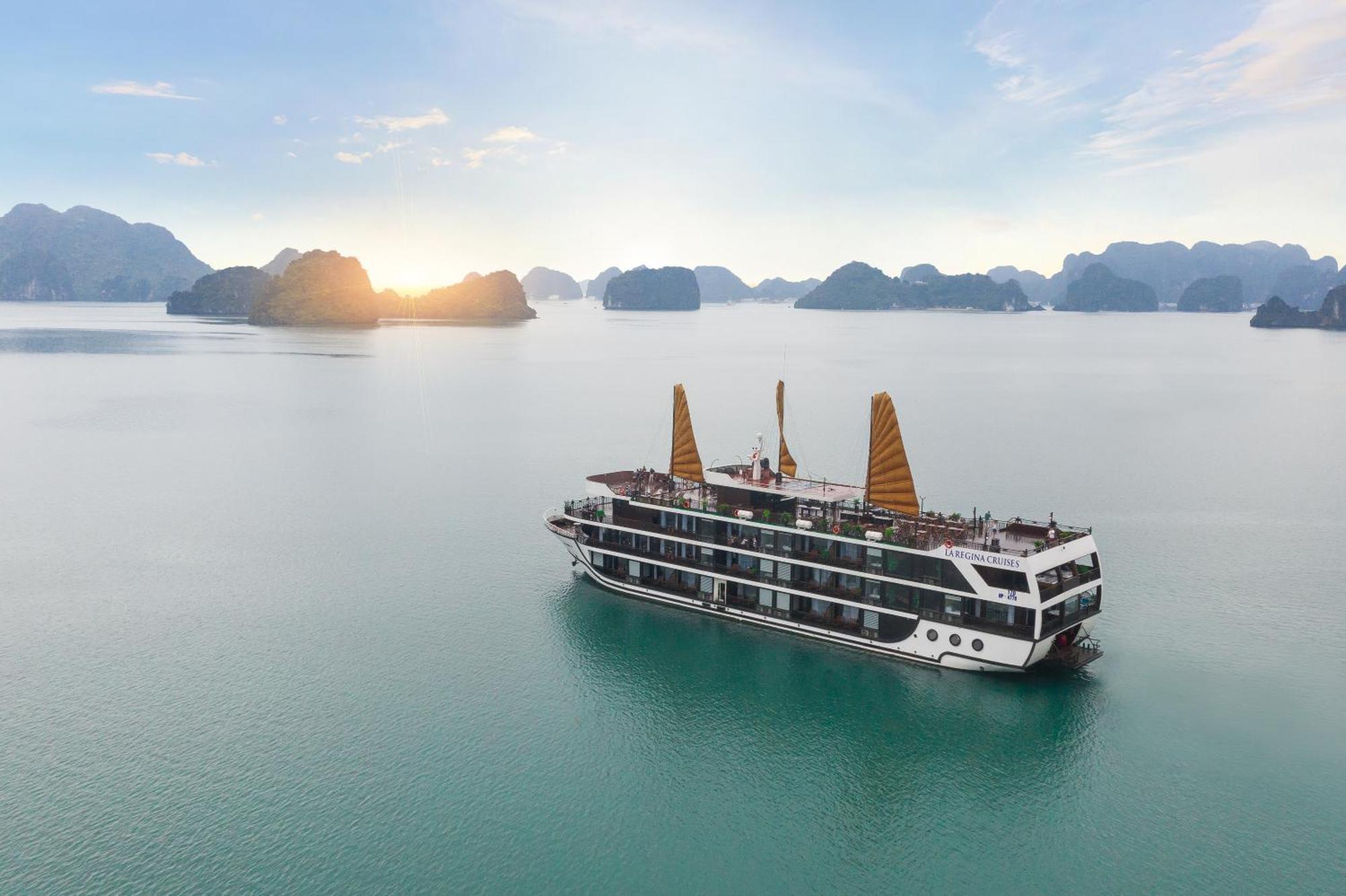 Hotel La Regina Legend Cruise Hạ Long Exterior foto