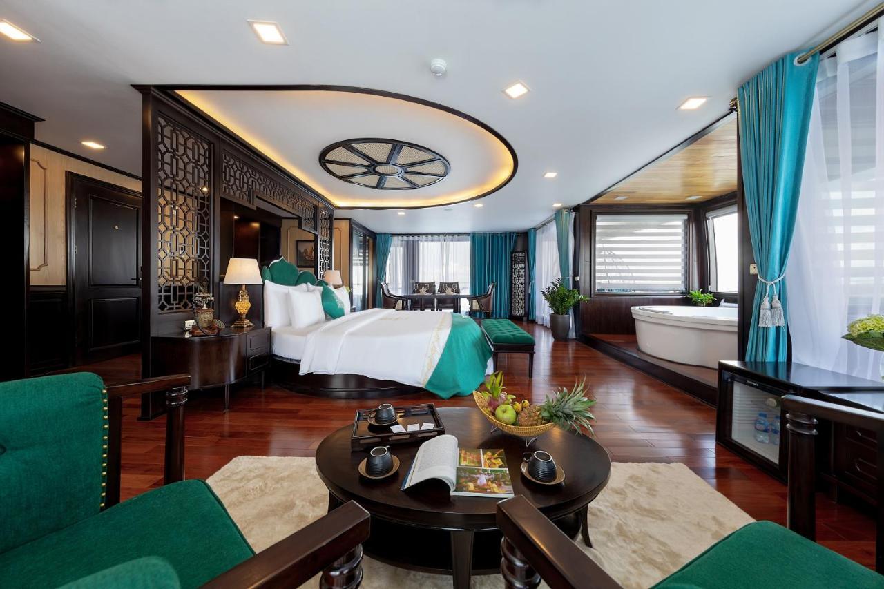 Hotel La Regina Legend Cruise Hạ Long Exterior foto