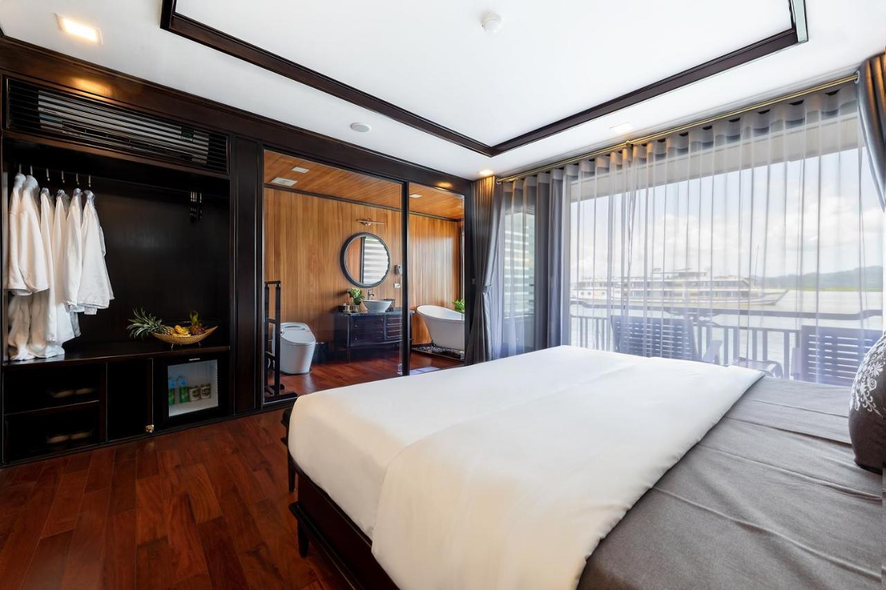 Hotel La Regina Legend Cruise Hạ Long Exterior foto